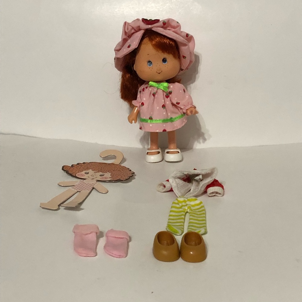 Strawberry Shortcake 1991 THQ Berry Beauty Shop